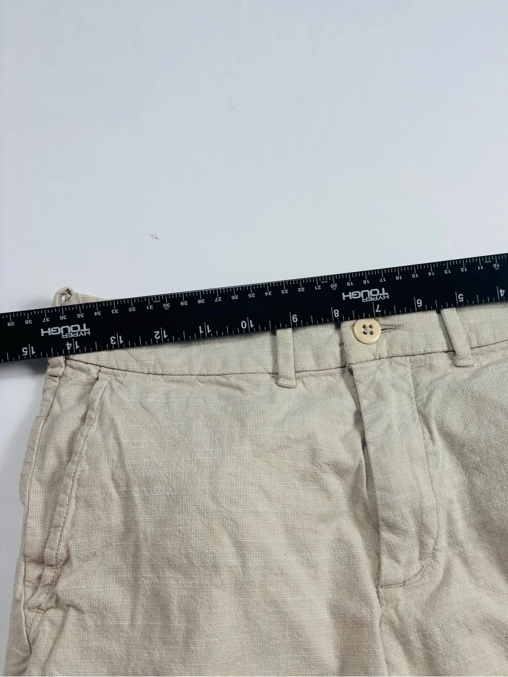Abercrombie and Fitch Men's Beige Cotton Chino Shorts M519